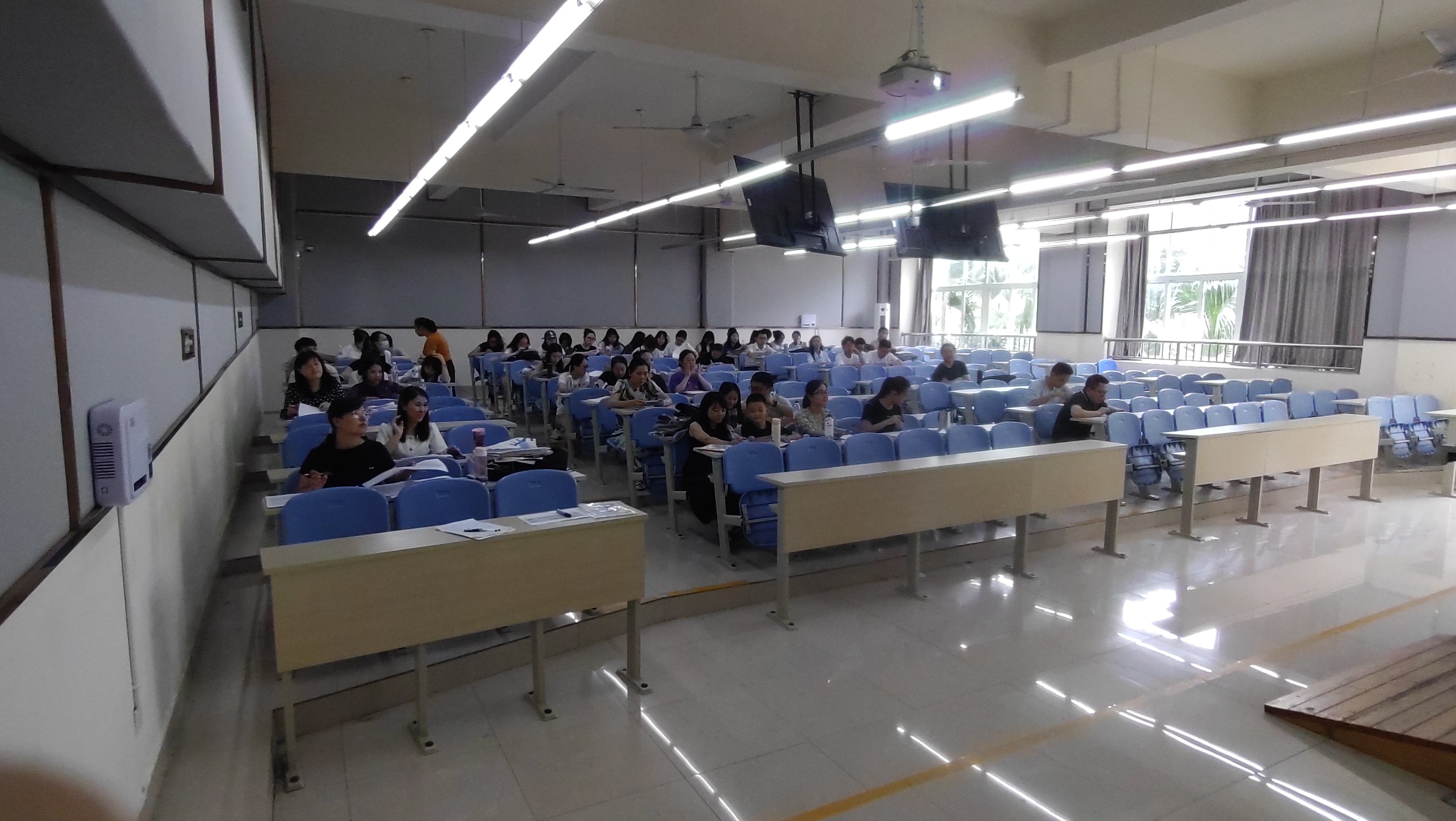 2024-2025-2马院通识教职工政治理论学习图片4.jpg
